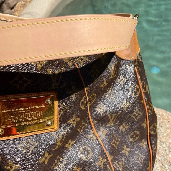 Louis Vuitton Galliera pm - Picture 6 of 16